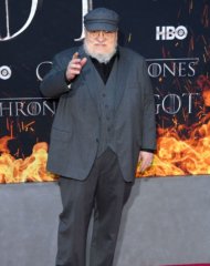 Джордж Рэймонд Ричард Мартин на премьере последнего сезона Игры Престолов Джордж Рэймонд Ричард Мартин на премьере последнего сезона Игры Престолов